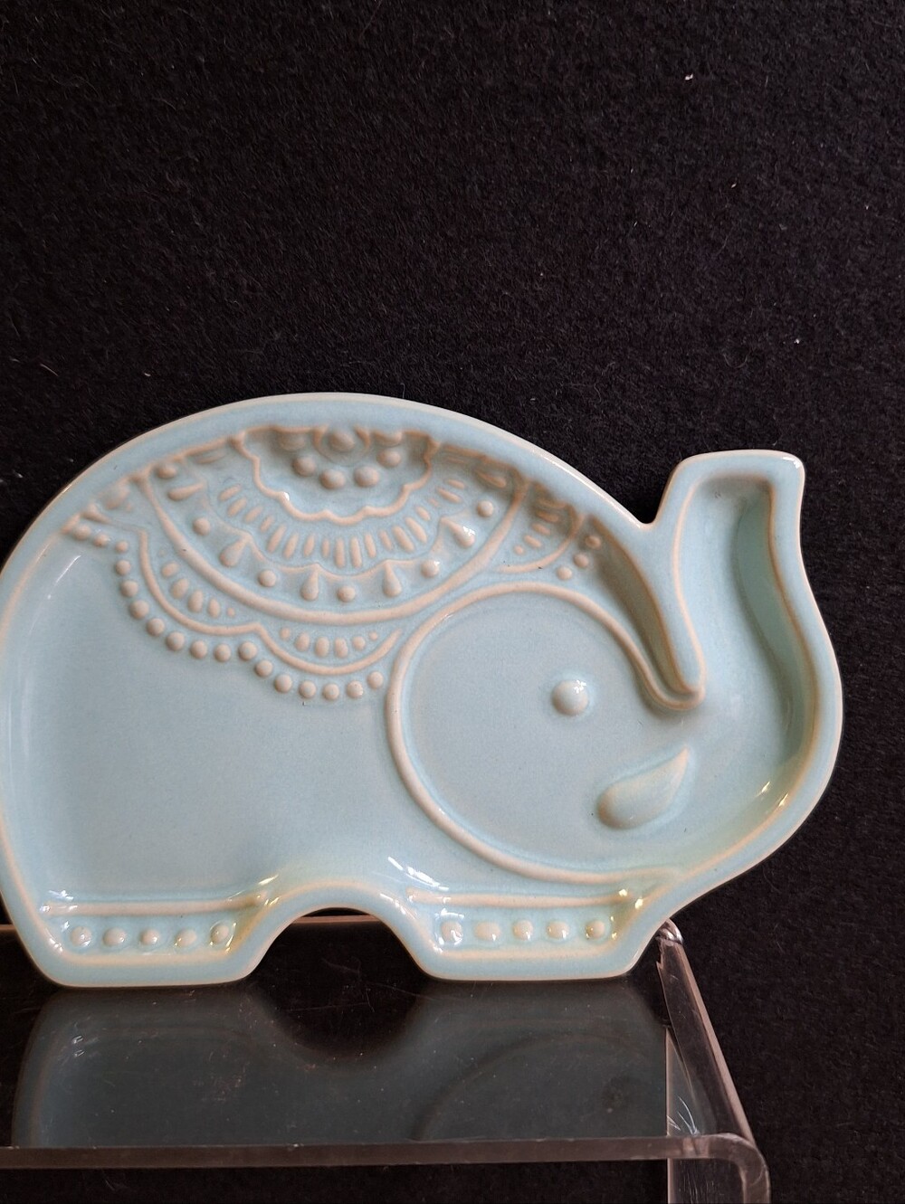 Cynthia Rowley Light Blue Boho Elephant Trunk Up Trinket Dish 6" Jewelry Tray